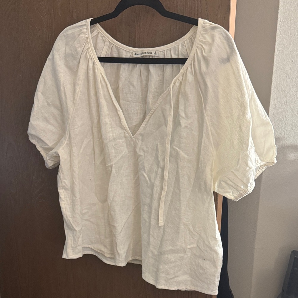 Abercrombie & Fitch White V-Neck Blouse